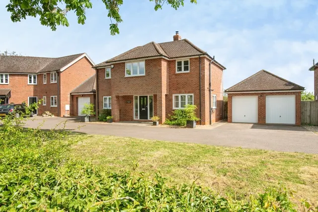 Bonds Crescent, Barkway, Royston, photo 1