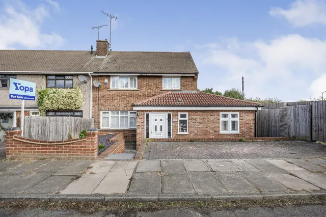 Cavell Crescent, Dartford, DA1, photo 1