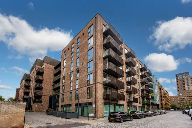 38 Bloom Heights, River Rise Close, LONDON, photo 1
