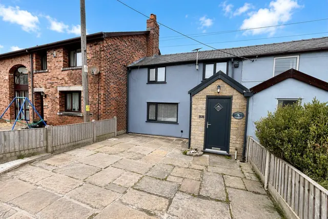 Chain House Lane, Whitestake, Preston, Lancashire, PR4, photo 1
