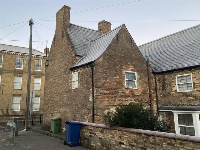 High Street, Chatteris, PE16, photo 3
