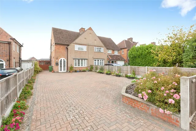 Braunstone Lane, Braunstone Town, LE3, photo 1