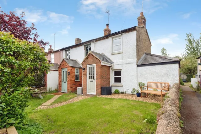 Bridge Street, Thornborough, Buckingham, Buckinghamshire, MK18, photo 1