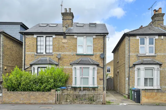 Studio 5, 68 Villiers Road, Kingston upon Thames, photo 1