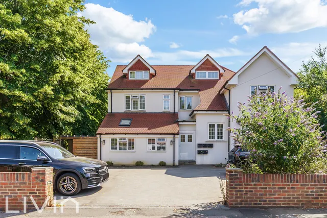 Old Lodge Lane, Purley, CR8, photo 1