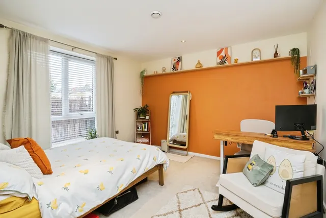 Crowndale Place, Walthamstow, E17, photo 3