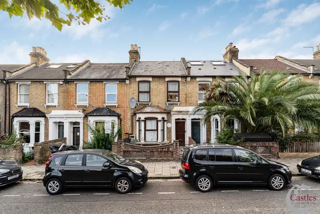 Chelmer Road, Hackney, E9, photo 2