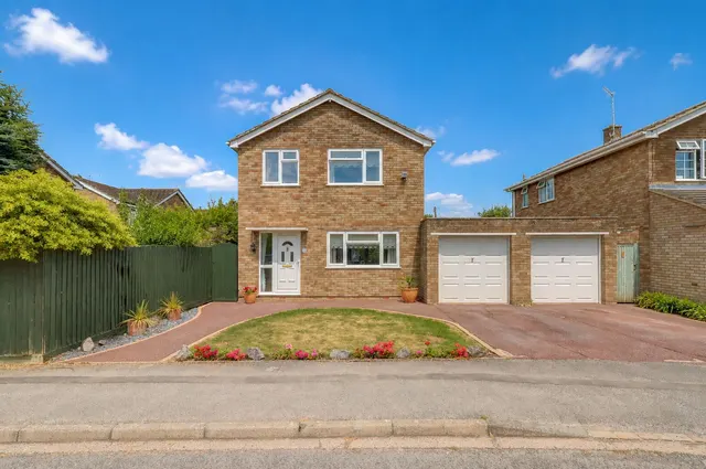 Dorrells Road, Princes Risborough, HP27, photo 1