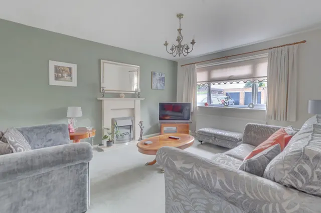 Dorrells Road, Princes Risborough, HP27, photo 3