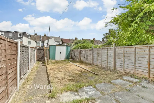 Livingstone Road, Gillingham, ME7, photo 2