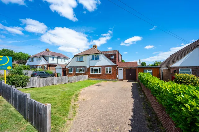 9 Saffron Platt, Guildford, photo 1
