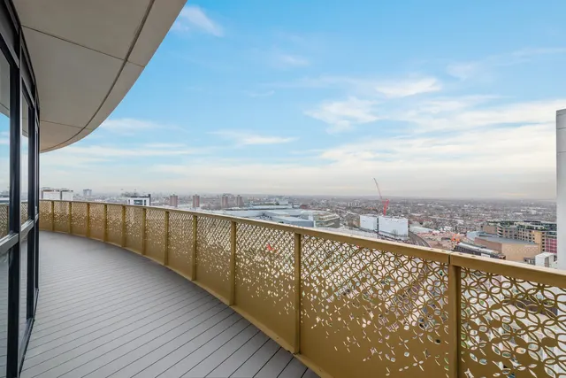 Cascade Way, W12, photo 1