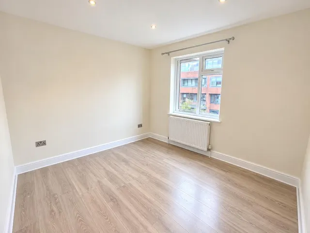 East Street, Epsom, KT17, photo 3