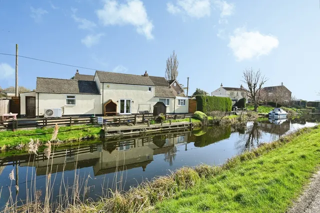 Workhouse Lane, Upwell, Wisbech, Norfolk, PE14, photo 1