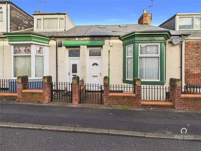 Hendon Burn Avenue, Sunderland, SR2, photo 1