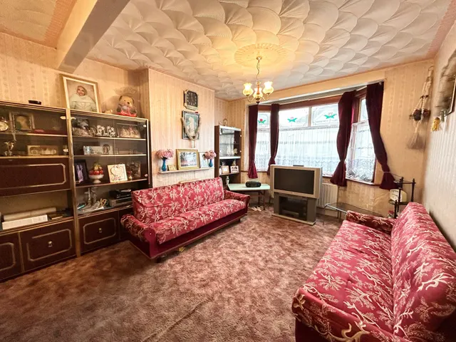 Reede Road, Dagenahm , RM10 8EL, photo 1