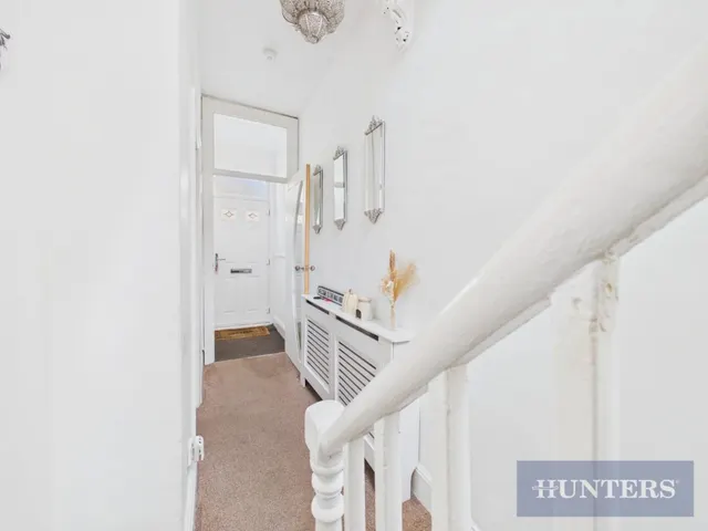 Trafalgar Road, Scarborough, YO12, photo 2
