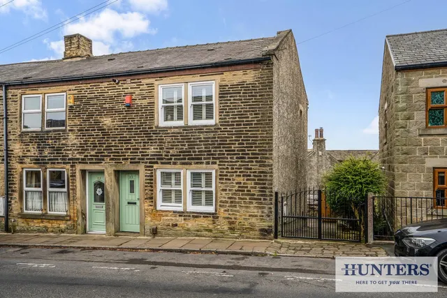 Town Street, Rawdon, LS19, photo 1
