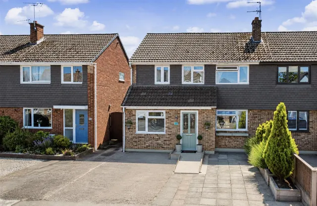 Lathkilldale Crescent, Long Eaton, NG10, photo 1