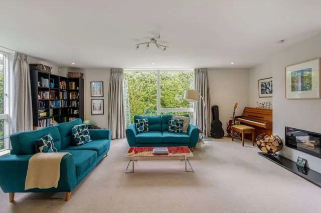 Photo 2 — Honey Lane, Selborne, Hampshire, GU34 3BZ