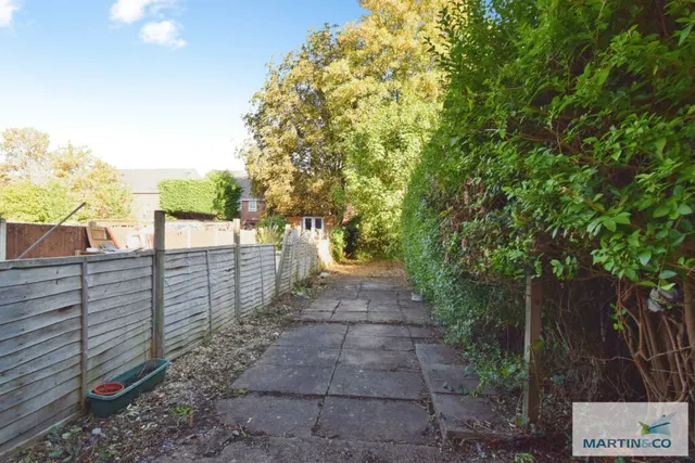 Photo 3 — 188 Bransford Road, Worcester WR2 4EX