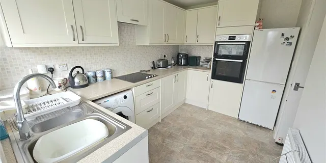 Copeland Close, Pensby, CH61, photo 3