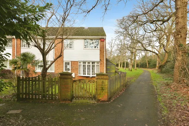 Hawkhurst Close, Southampton, SO19, photo 1
