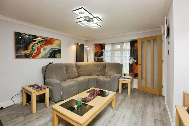 Hawkhurst Close, Southampton, SO19, photo 2