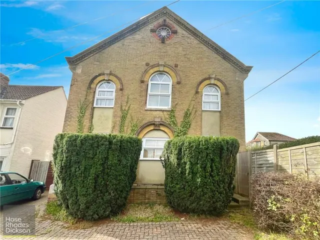 Horsebridge Hill, Newport, PO30, photo 1
