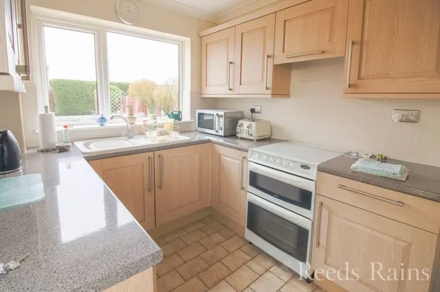Photo 3 — Capenhurst Lane, Whitby, Cheshire, CH65