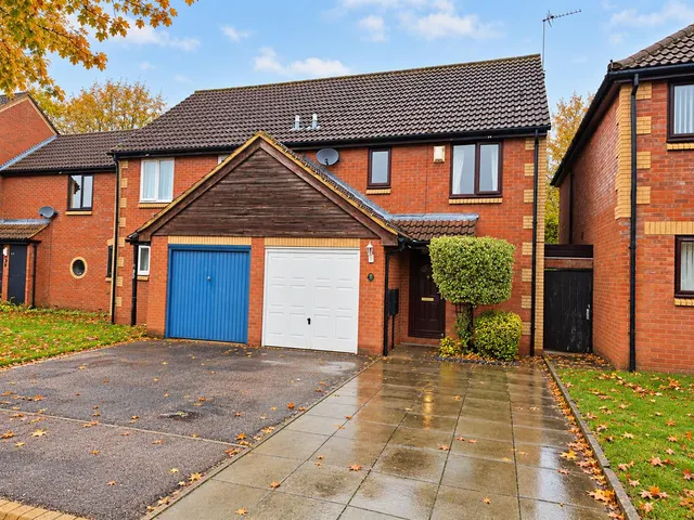 Wellfield Court, Willen, photo 1
