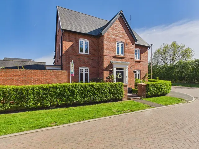 Hazelhurst Way, Tarporley, CW6, photo 1