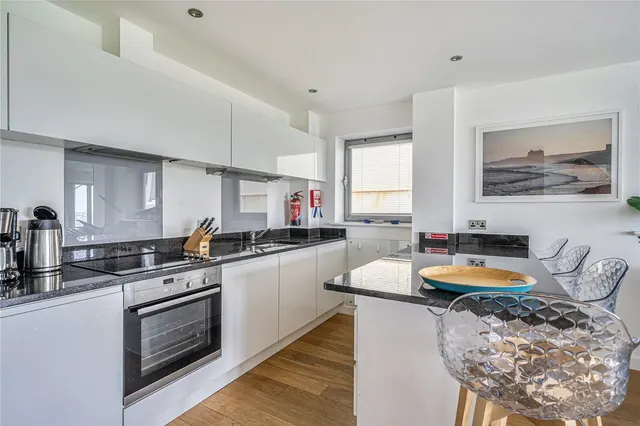 Headland Road, Newquay, TR7, photo 3