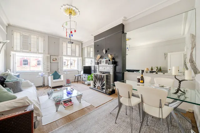 Photo 2 — Flat 3, 30 Roland Gardens, London