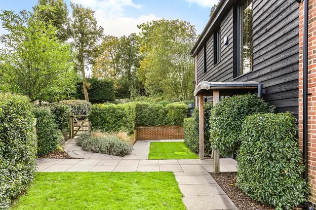 Photo 2 — The Ridings, Ponsbourne Manor, Newgate Street, SG13 8QX