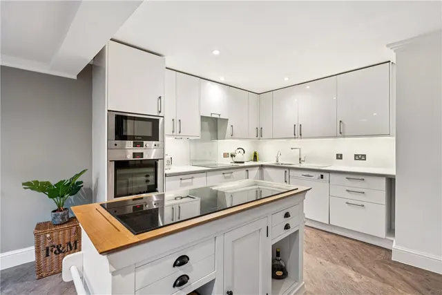 Sidbury Street, London, SW6, photo 2