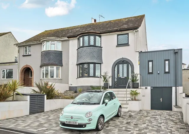 Tamar Avenue, Shiphay, Torquay, Devon, TQ2