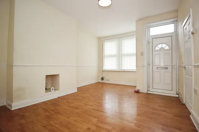 Photo 3 — St. Hildas Place, Leeds