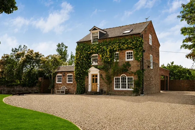 The Granary, Middleton On The Hill, Ludlow, Shropshire, SY8 4BE, photo 1