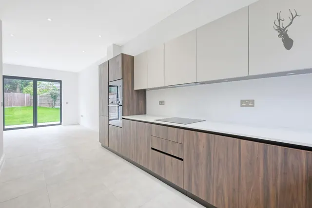 Chingford, E4, photo 2