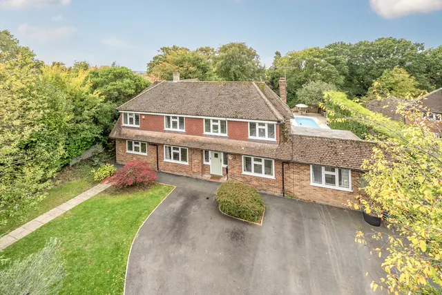 The Close, Bourne End, SL8, photo 1