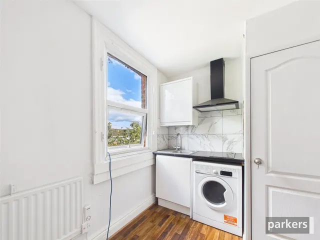 Tilehurst Road, Reading, RG30, photo 3