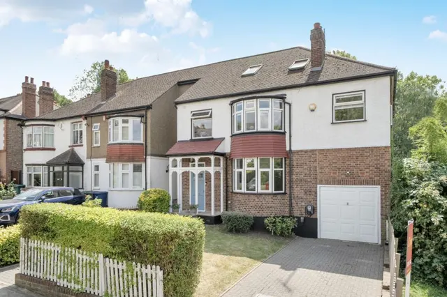 Windsor Road, London, N3, photo 1