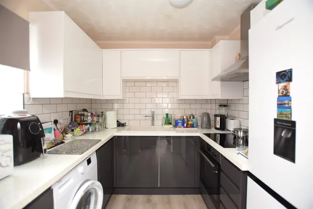 Roberts Court Baddow Road, Chelmsford, CM2, photo 3