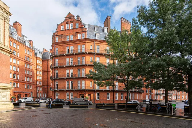 Kensington Gore, London, SW7, photo 1