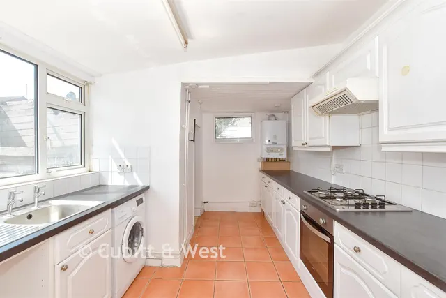 Binsteed Road, Portsmouth, PO2, photo 2