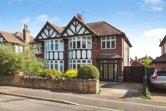 St. Leonards Drive, Wollaton, Nottingham, NG8, photo 1