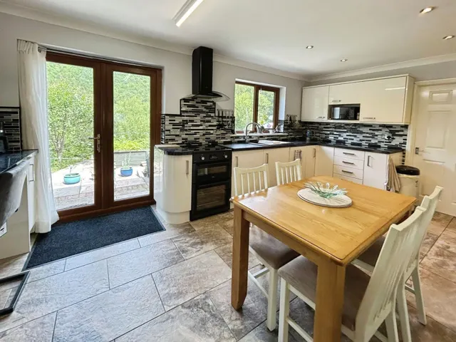 Glan Yr Afon Pentwyn Road, Port Talbot, SA13, photo 2