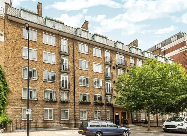 Endsleigh Street, Bloomsbury, WC1H, photo 1