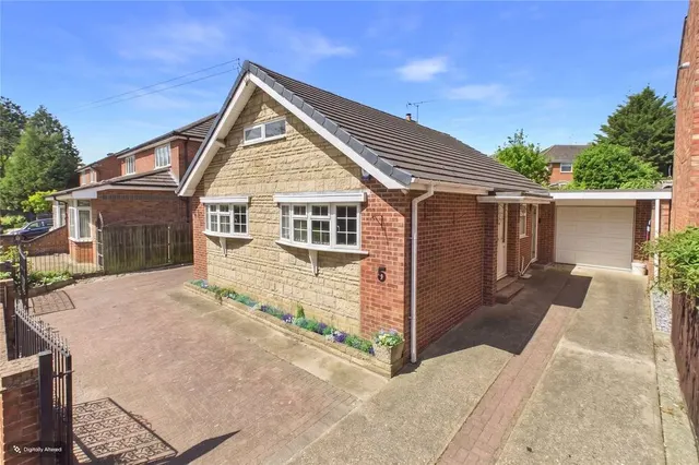 Hallwood Road, Kettering, Northamptonshire, NN16, photo 1